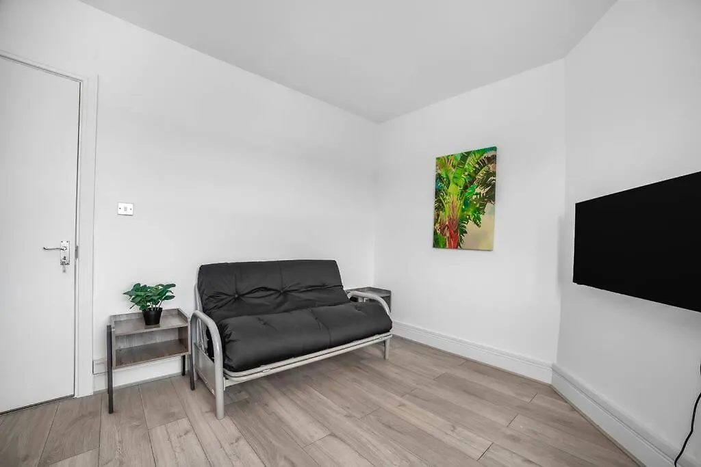 Stylish Stay 2-Bed By Tower Of London 0*,